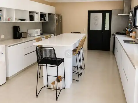 Casa en Venta al Oeste