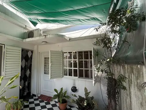 Ph tres ambientes en Venta en Wilde con Patio y Terraza