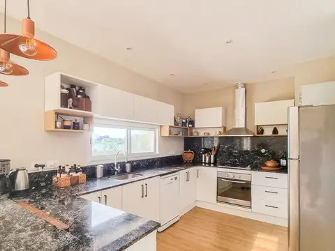 Casa en Alquiler al Este