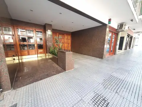 ALQUILER 2 AMBIENTES - BARRACAS, a METROS DE PARQUE LEZAMA