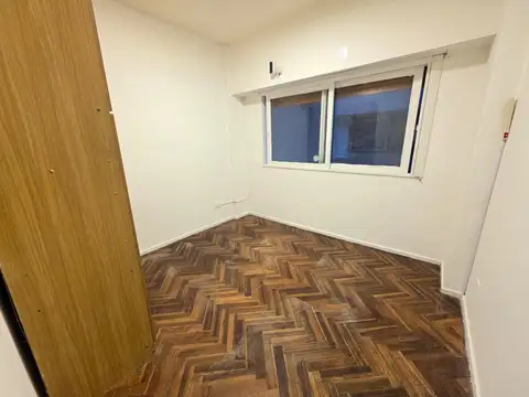 ALQUILER 2 AMBIENTES - BARRACAS, a METROS DE PARQUE LEZAMA