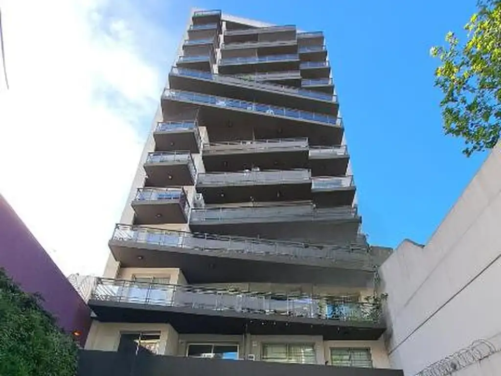 Avenida Alberdi al 2200