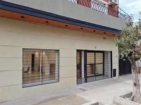 Depto Tipo Casa en Alquiler de 3 ambientes