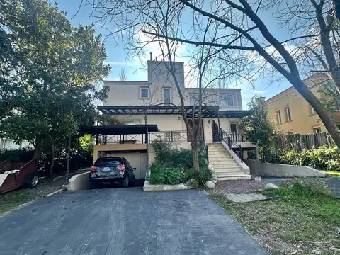 Santa Barbara, Camino Bancalari 3901