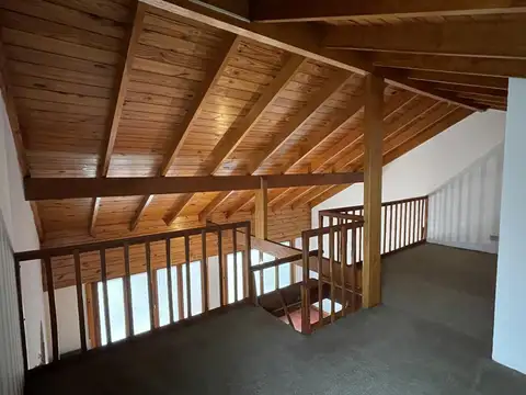 Depto Tipo Casa en Alquiler 45 años