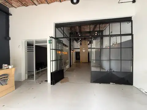 Importante Local de 200m2 en alquiler Avellaneda