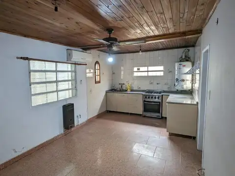 Galpon en Venta en Adrogue, USD 89.000