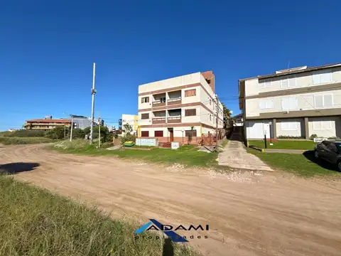 Paseo 143 113 , Piso 1