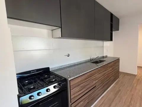 Departamento en Alquiler en Lanus Oeste, $ 800.000