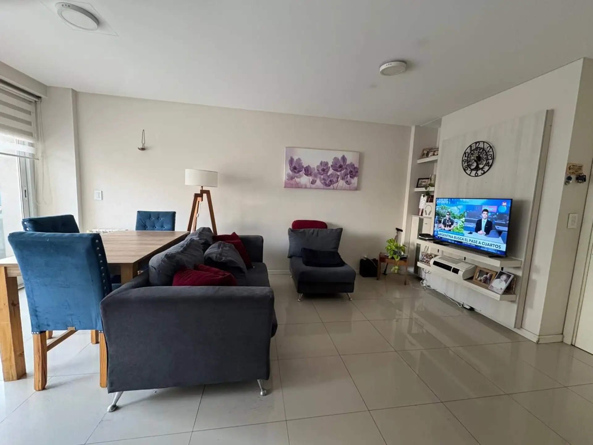 Venta de Departamento 2 Ambientes a la calle en La Perla
