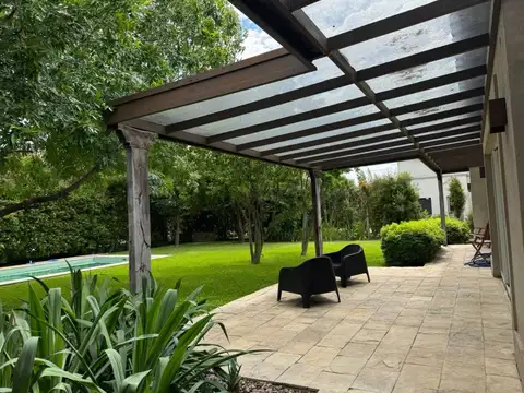 Casa en Alquiler de 5 dormitorios