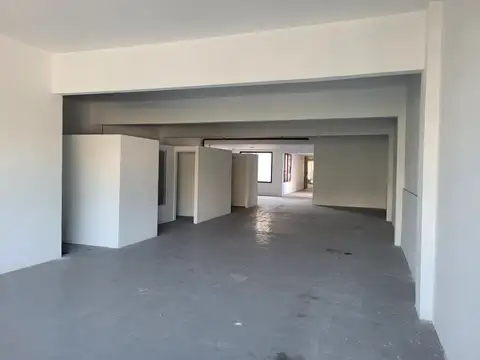 Oficina Monoambiente con 6 baños