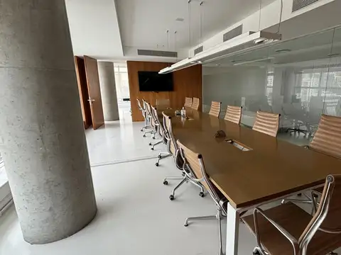 Oficina Libertador Plaza esq Olazabal (Starbucks)  466m2 Totalmente Amoblada - 5 cocheras