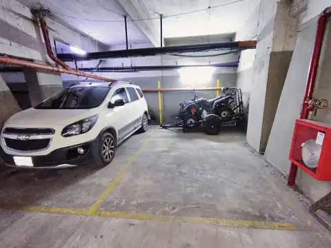Cochera en Venta en Parque Patricios, CABA