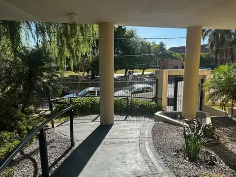 Departamento 3 amb. en Tigre Centro. EXCELENTE