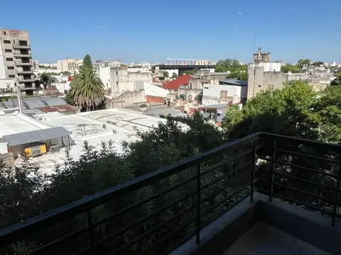 DEPTO MONOAMBIENTE PISO 5 VISTA ABIERTA CON BALCÓN
