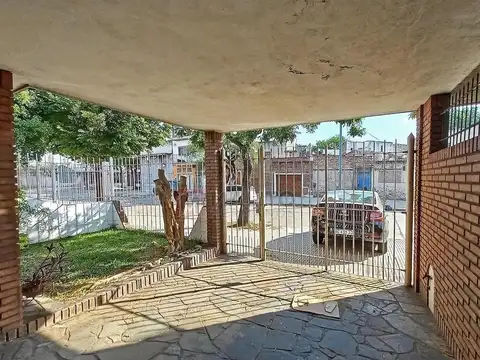 Depto Tipo Casa en Venta en Parque Avellaneda, USD 90.000