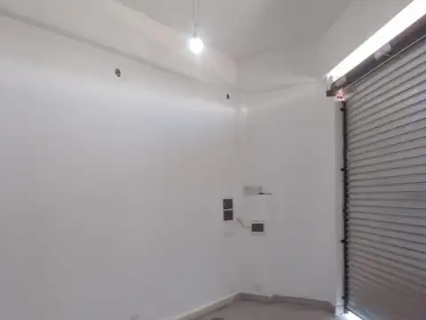 Local en Alquiler en Parque San Martin, $ 1.000.000