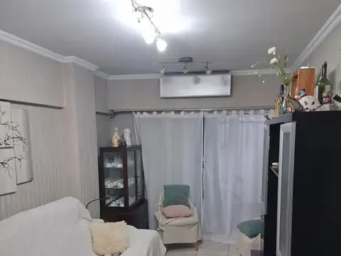 Mariano Acha 900, Piso 1