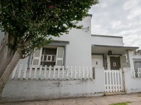 Casa a refaccionar en venta - La Plata