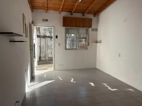 Alquiler Departamento Tipo Casa, 2 amb, 1 Dorm,