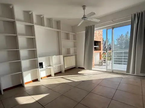 Venta Departamento 2 ambientes Santa Barbara, puro sol!
