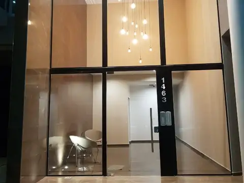 Monoambiente con Patio y Balcón - Super Luminoso. - Villa Santa Rita
