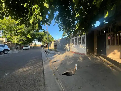 ALQUILER CASA 3 DORM. DOBLE PATIO, GODOY CRUZ.