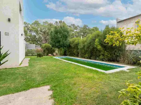 Casa en Venta en Horizontes al Sur, USD 160.000
