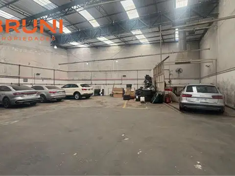 Galpon en Venta 60  mts Fondo