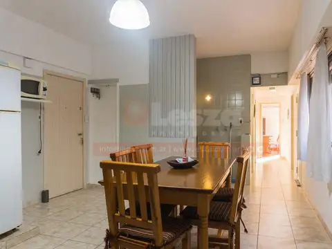 Depto Tipo Casa 4 ambientes con 3 baños