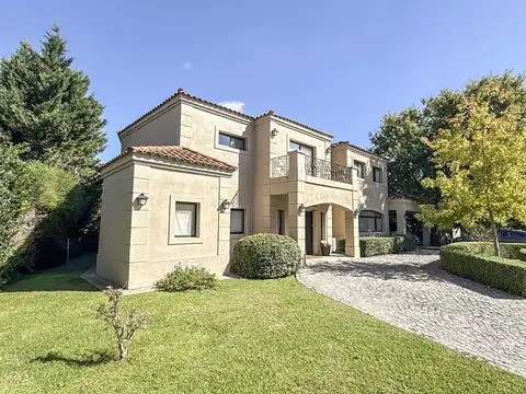 ESPECTACULAR CASA EN VENTA  EN ESTANCIAS DEL PILAR - BARRIO CHAMPAGNAT