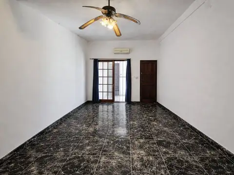 Depto Tipo Casa en Venta en Lanus Este, USD 71.000