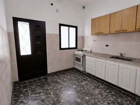 Depto Tipo Casa en Venta de 5 ambientes