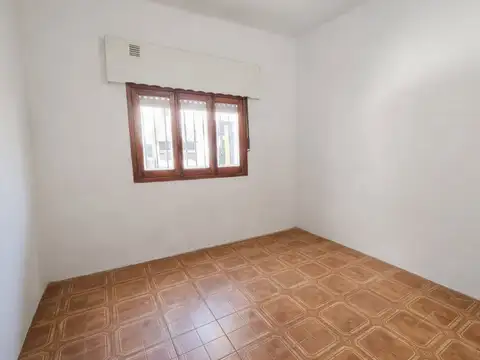 Depto Tipo Casa 5 ambientes con 2 baños