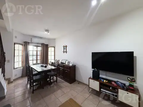 Venta Casa de 3 ambientes en Villa Santa Rita