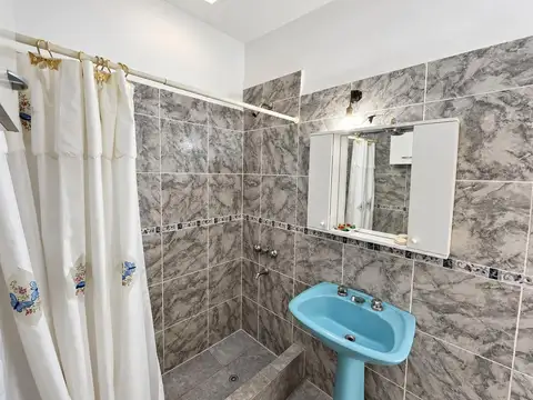 Depto Tipo Casa en Venta con 1 cocheras