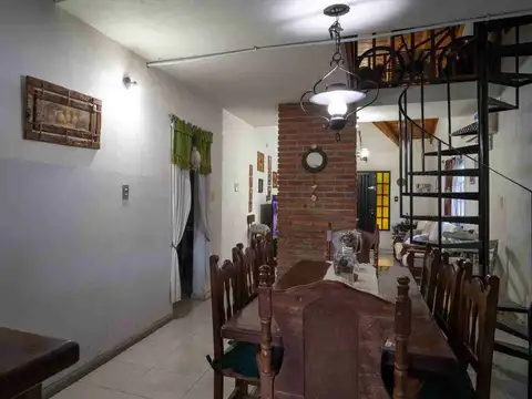 Casa en Venta Pilar Apto Crédito 3 amb. altillo