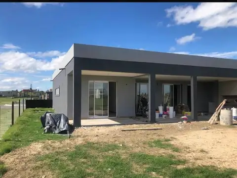 Casa en Venta en El Naudir, USD 220.000