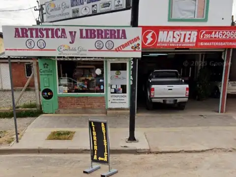 Local mas dependencia ideal oficinas/ vivienda