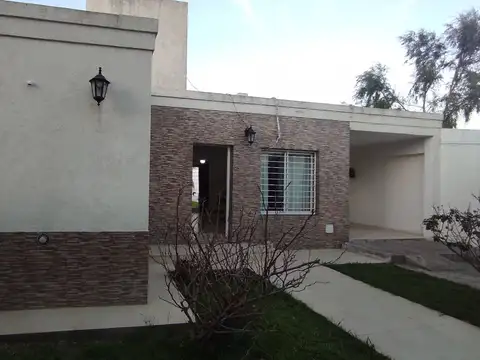 Casa en Venta con 1 cochera