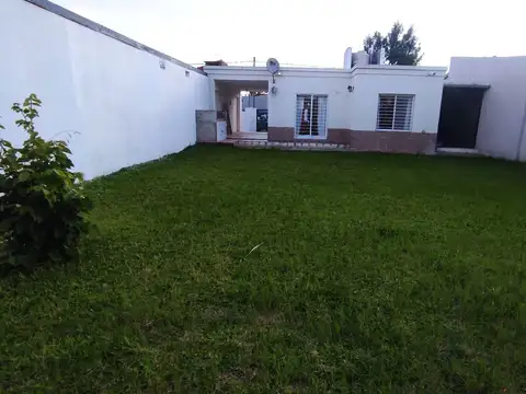 OPORTUNIDAD Casa dos dormitorios