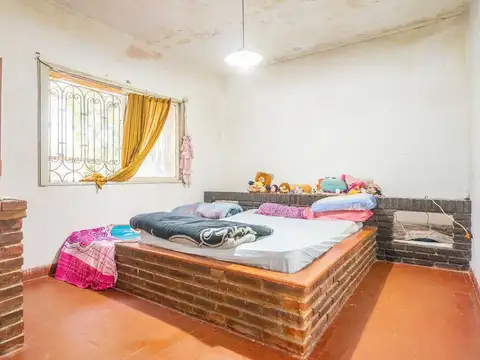 Campo con Casa de tres dormitorios en Fighiera