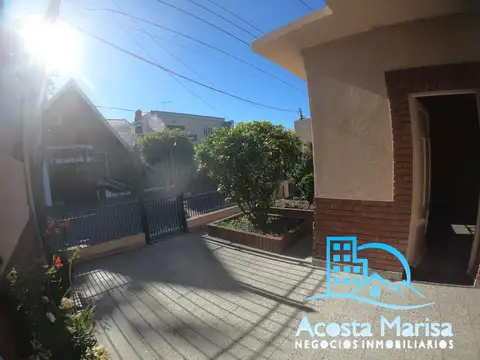 Depto Tipo Casa en Alquiler de 2 dormitorios