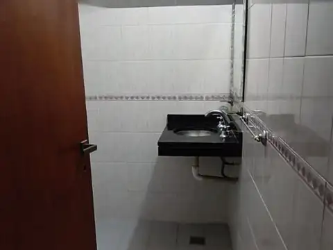 Chalet de 4 Ambientes en Ciudad Jardín El Libertador – A Metros de Av. Márquez