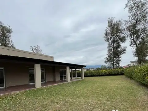 Casa en Venta en San Lorenzo Chico, USD 320.000