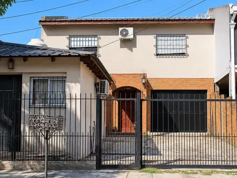 Casa de 4 dormitorios en terreno de 562m2 en Aristobulo del Valle 938 - Rincón de Milberg