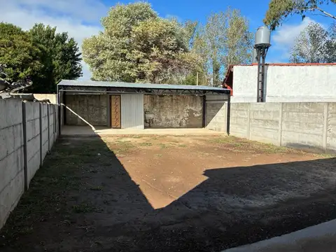 Depósito en Loma Verde