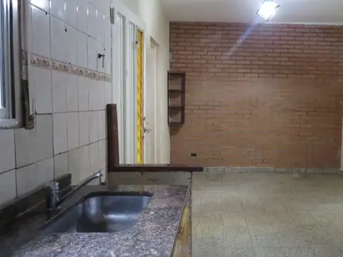 Depto Tipo Casa 3 ambientes con 1 baño