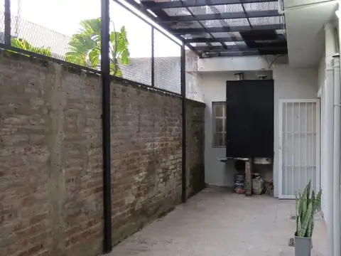 Depto Tipo Casa en Alquiler de 3 ambientes